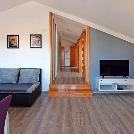 Apartment In Paklenica, Only 200 M From The Sea Starigrad Paklenica