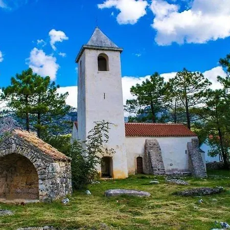 In Paklenica, Only 200 M From The Sea Apartment Starigrad Paklenica